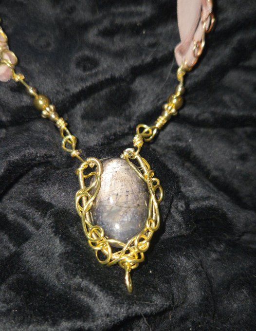 Collier Iolite gemme pierre de soleil☀️Clarté, Confiance & Lumière Intérieure ✨  