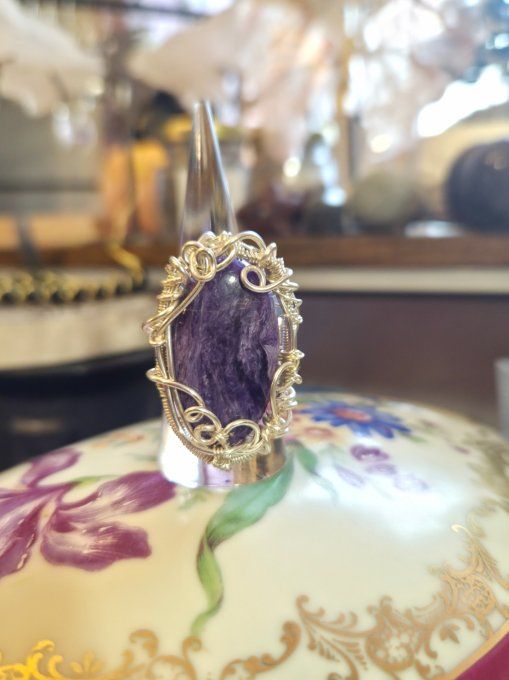 Crée ta bague chevalière -pierre , taille , couleur .