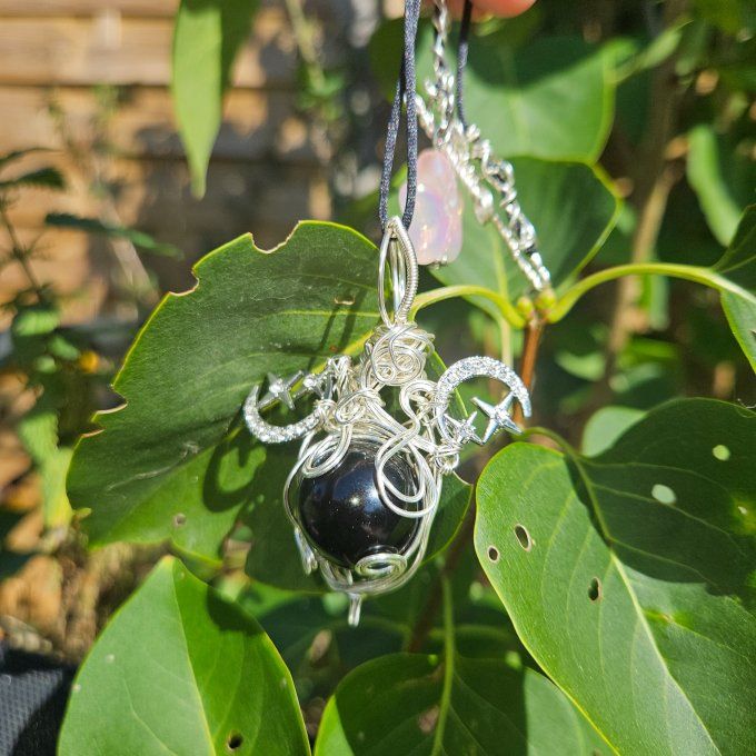 Triple lune dark feminin