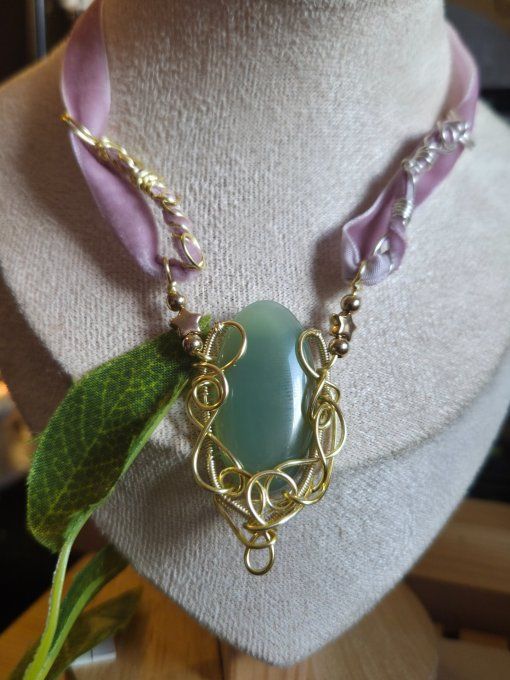 Collier or Jade ✨ sagesse et succés