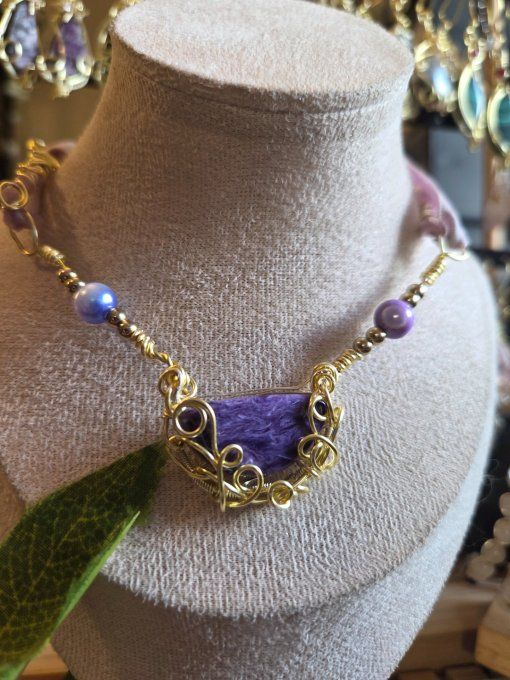 Collier or Charoite : Transformation et Libération ✨ 