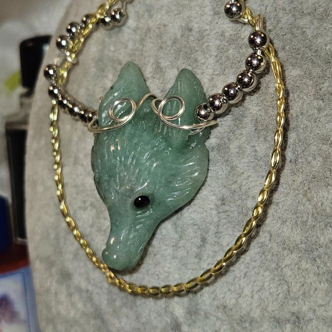 Pendentif loup d'aventuriere