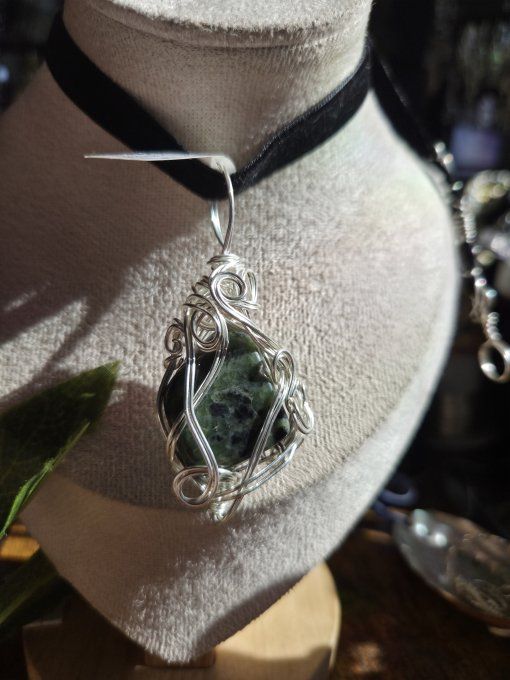  Pomme poison ?Vesuvianite 