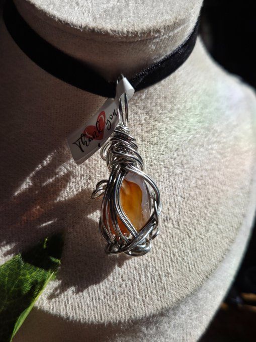 Pomme Poison Agate de feu -vitalité & confiance.