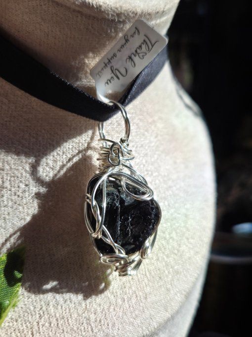 Pendentif Tourmaline Noire ✨pomme poison