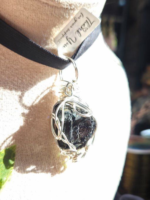 Pendentif Tourmaline Noire ✨pomme poison