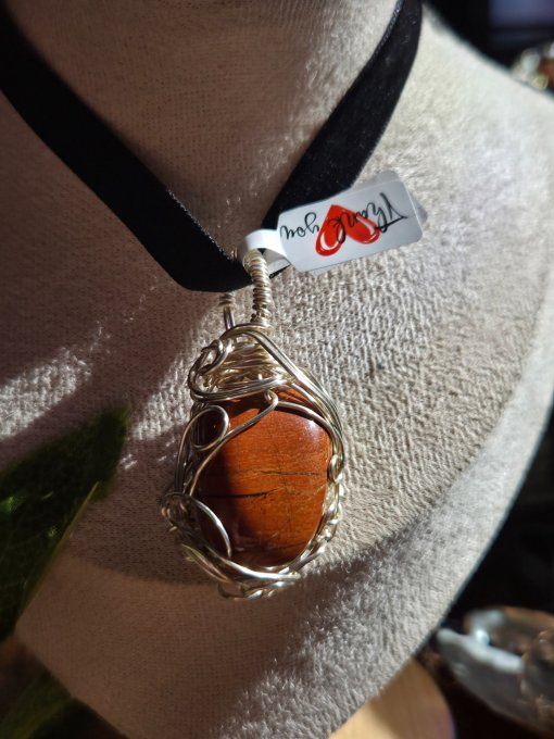 Pomme poison Jaspe rouge 