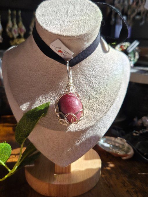 Pendentif Pomme poison Rhodonite Tourmaline 