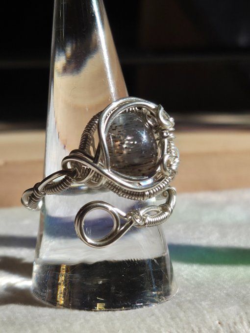 Bague Pierre de soleil Noire  -force et confiance