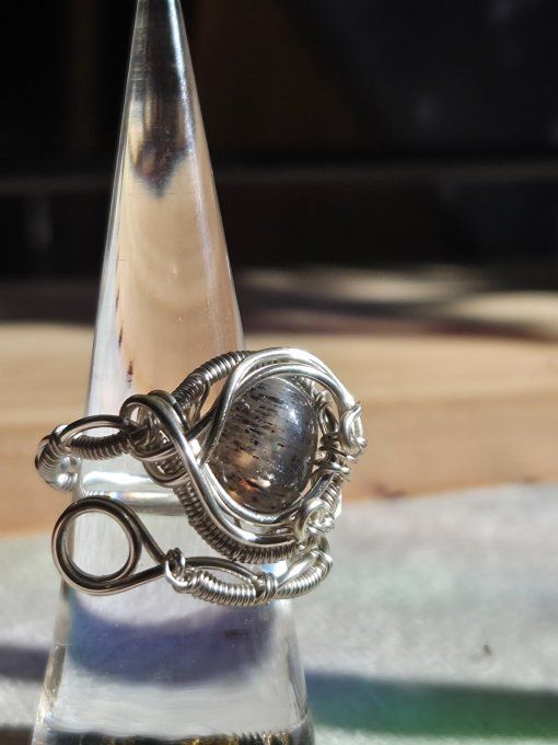 Bague Pierre de soleil Noire  -force et confiance