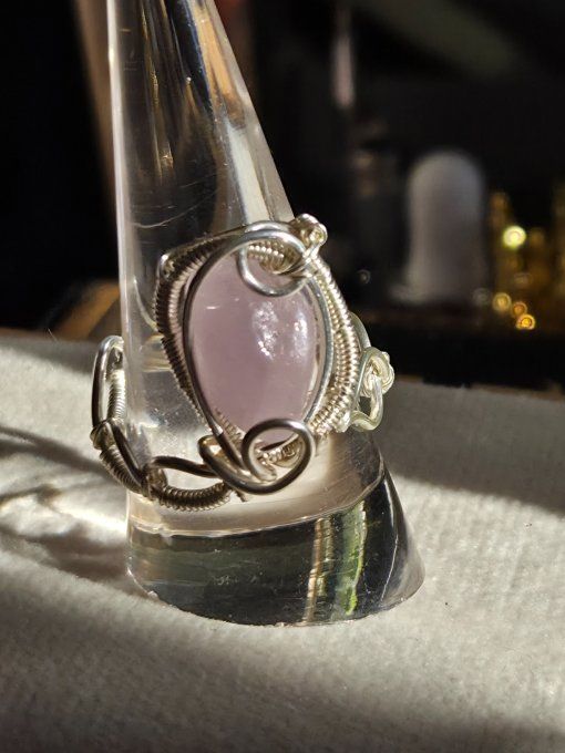 Bague  kunzite : amour & apaisement