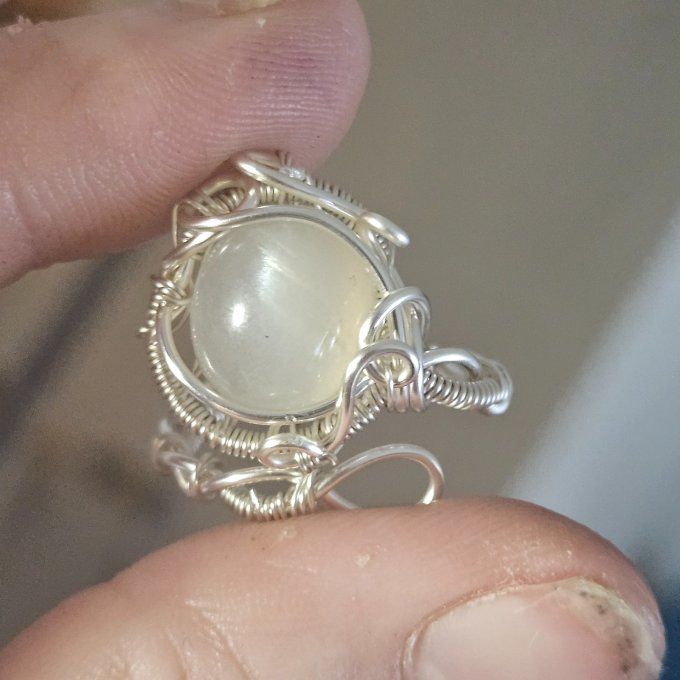 Bague Pierre de lune blanche ,✨ hecatolite - ajustable  - sur mesure Céline 