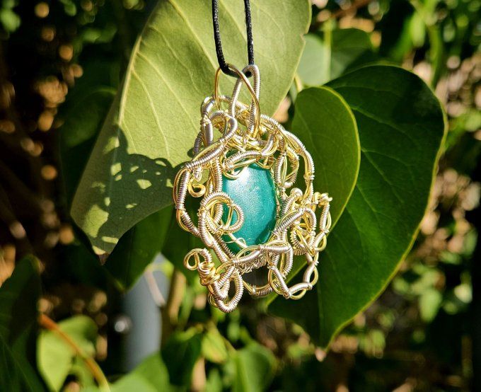 Amulette Médusa -mystical survival