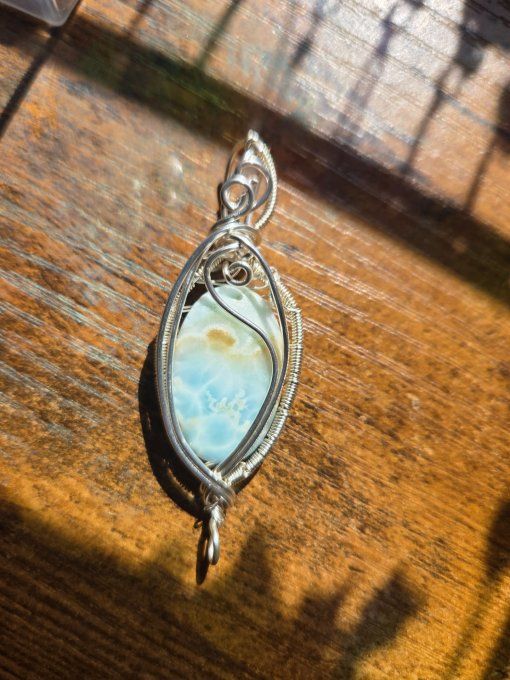 Pendentif Calcite caribéenne ✨serenité &energie positive  .