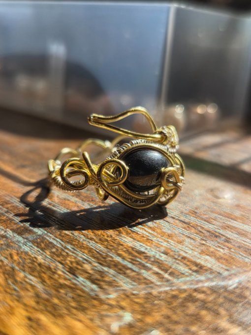 Bague hématite : energie et force vitale