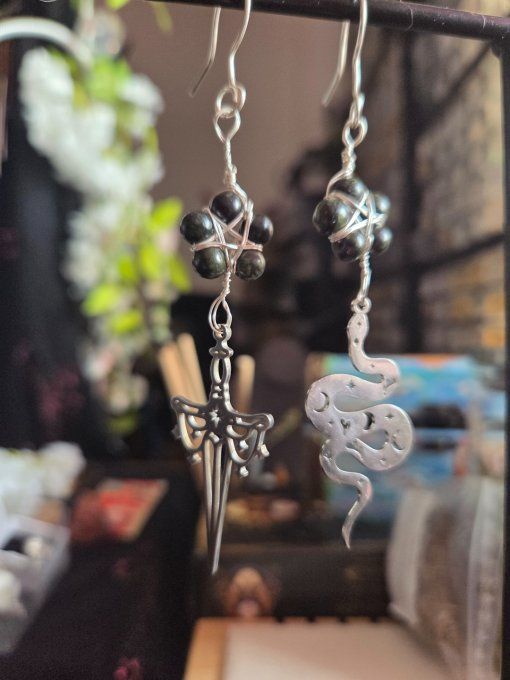 Boucles d'Oreilles Etoile  – Élégance & Symbolisme