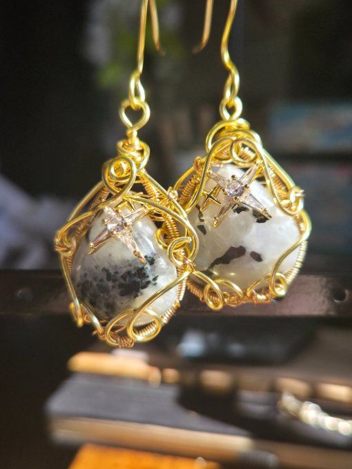 Boucle d’oreille or Pierre de lune ✨ Péristerite ✨  