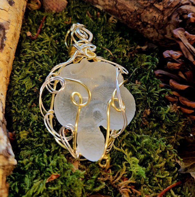 Pendentif Serpent en Sélénite – Purification, Harmonie & Sérénité