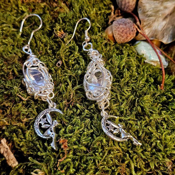 Boucle lune cristal de roche 