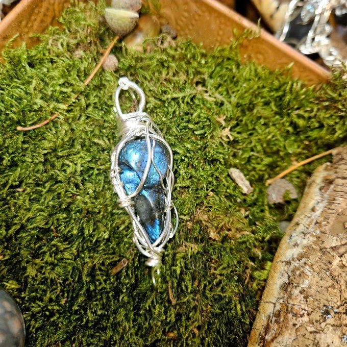 Corbeau - labradorite Bleu 