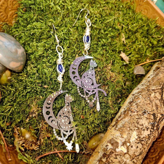 Boucles Isis : lapis lazuli (nouvelle paire)