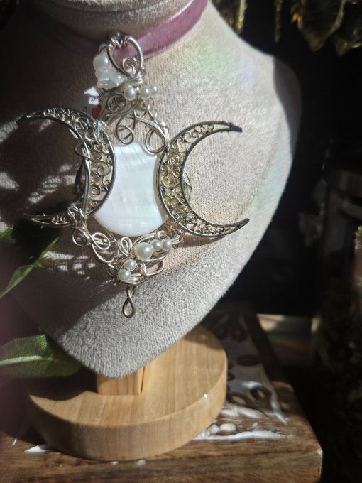 Pendentif Nacre Blanche  - triple lune 
