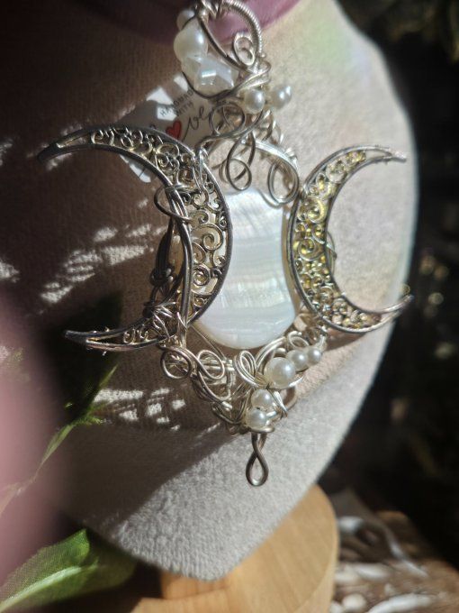 Pendentif Nacre Blanche  - triple lune 