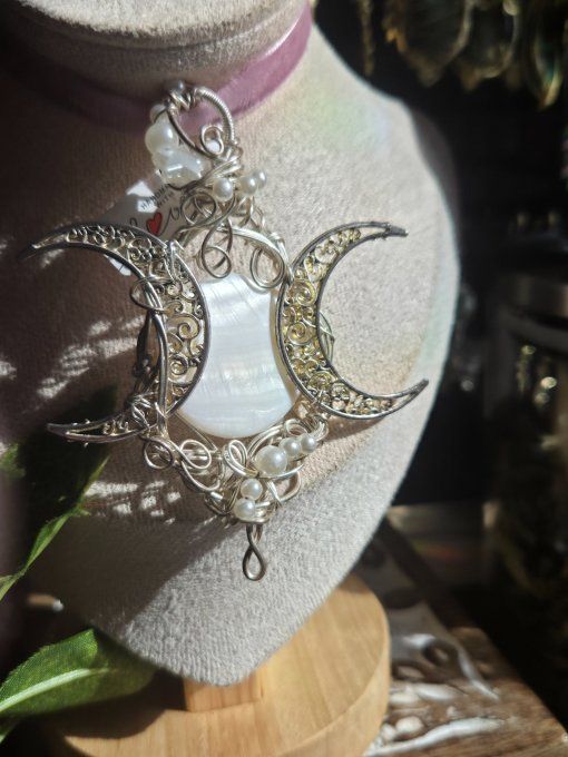 Pendentif Nacre Blanche  - triple lune 