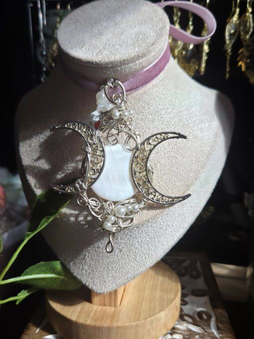 Pendentif Nacre Blanche  - triple lune 