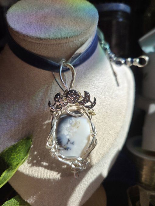  Amulette Merlinite (✨Opale Dendritique) Pierre de Magie et d’Équilibre✨