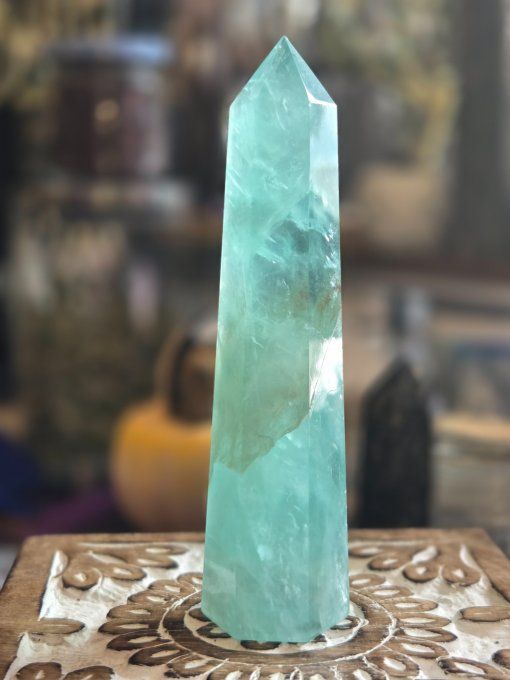 Obelisque fluorite verte 130 mm