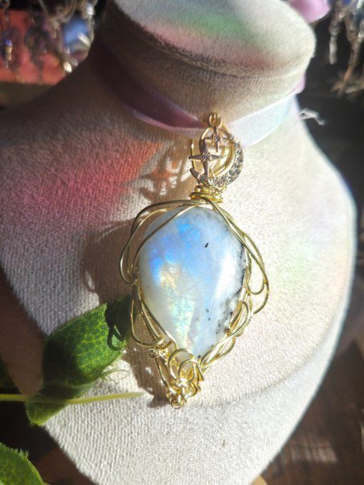 Pendentif Péristérite -pierre de lune d'or