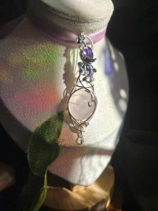 Pendentif Quartz Rose Rutile – Amour, Douceur & Énergie Amplifiée   