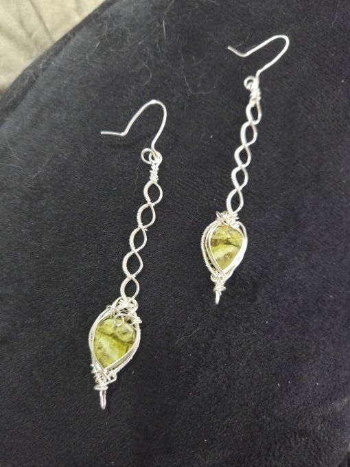 Boucles D’Oreille longue  Opale Verte  - Qualité extra