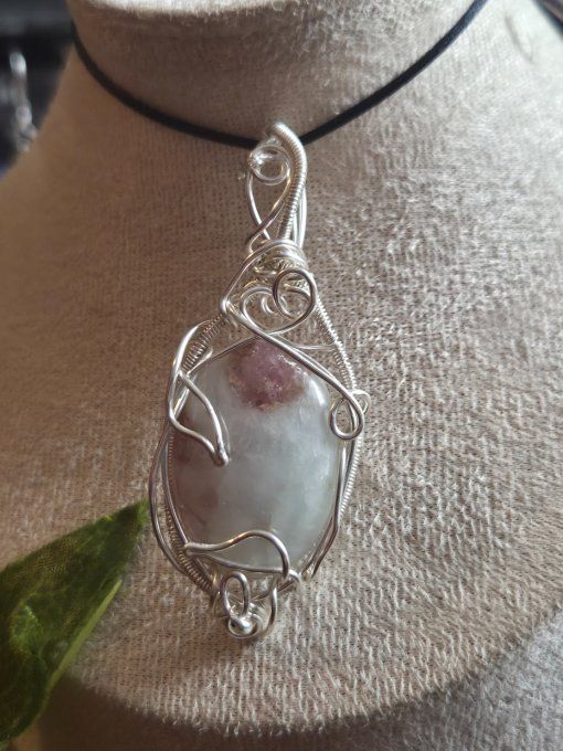 Amulette Tourmaline rose (Rubellite )✨Blessure Émotionnelle et Protection 