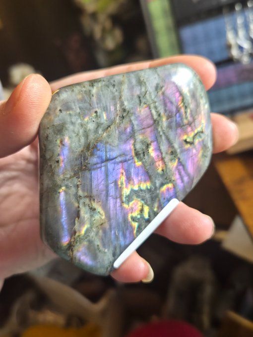 Bloc De Labradorite Forme Libre – Protection, Équilibre & Confiance  110 mm - Copie