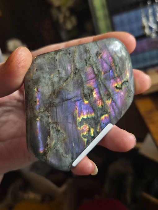 Bloc De Labradorite Forme Libre – Protection, Équilibre & Confiance  110 mm - Copie