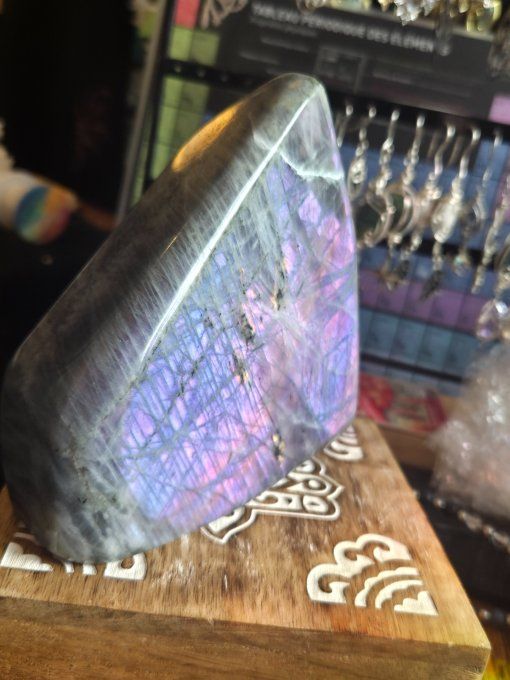 Bloc De Labradorite Forme Libre – Protection, Équilibre & Confiance 1k171