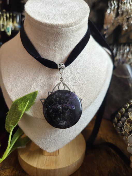 Pendentif lotus ✨ Charoïte  Aegeryne- Transformation & Libération ✨ 