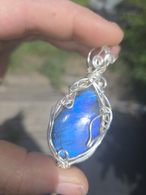 Pendentif argent Labradorite Bleue – Bijou De Protection Et D’Intuition     
