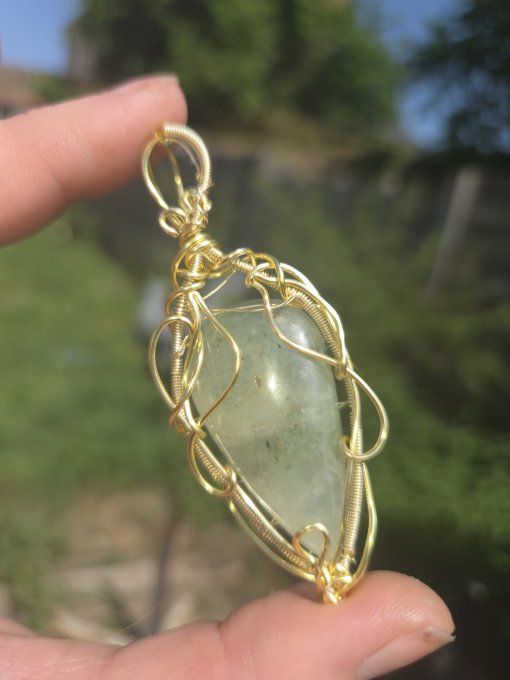 Pendentif Phrénite or – Apaisement, Protection & Sérénité 