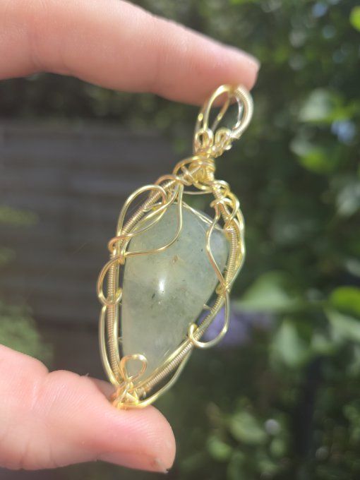 Pendentif Phrénite or – Apaisement, Protection & Sérénité 