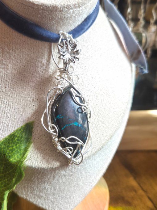 Pendentif Azurite – Clarté, Sérénité & Concentration