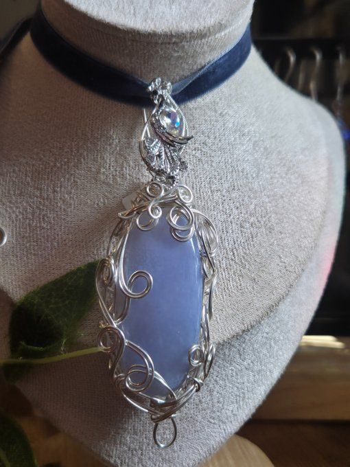 Pendentif calcedoine Blue lace-L'elfique