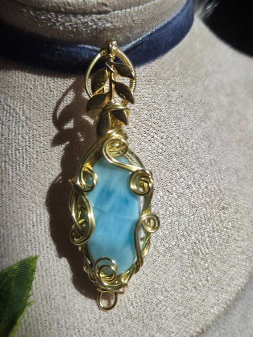 Petit pendent Larimar ✨or