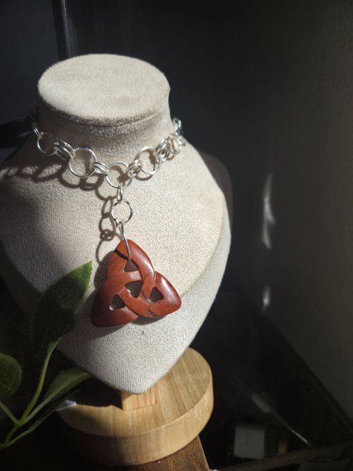 Coliier Triketra Jaspe rouge  -Force & Courage 