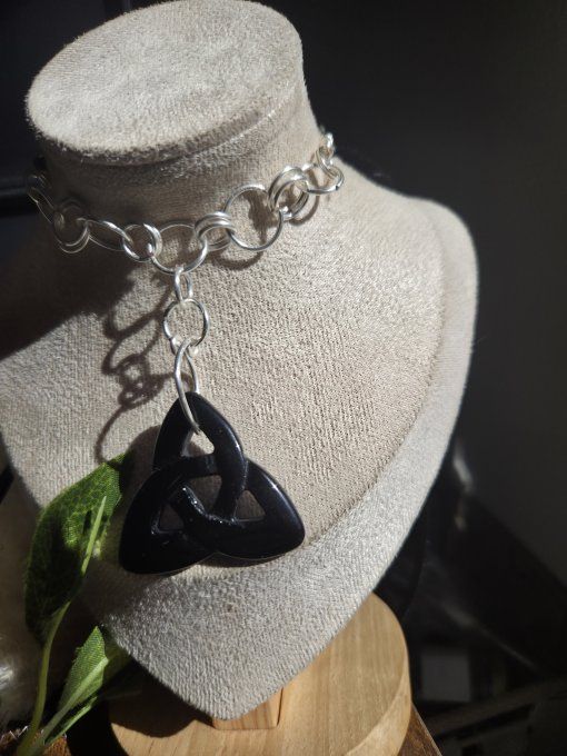 Collier Triketra Obsidienne Noire -Protection et Ancrage 