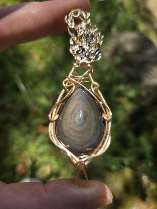 Pendentif Oeil Céleste – Protection & Clarté Spirituelle -Or cuivre rose 