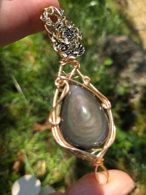 Pendentif Oeil Céleste – Protection & Clarté Spirituelle -Or cuivre rose 