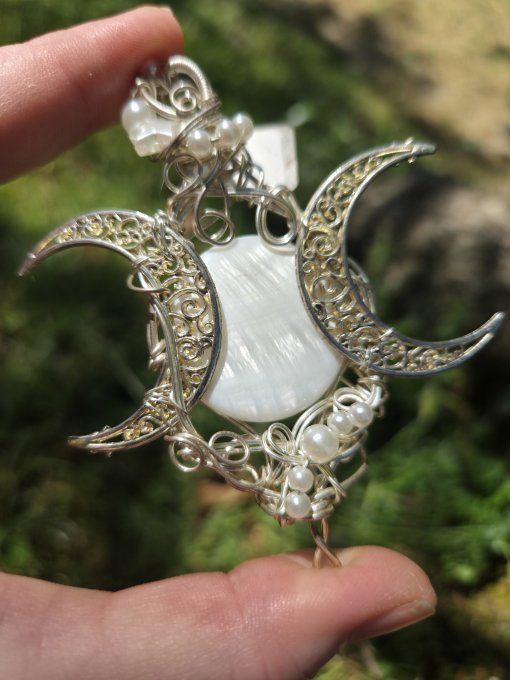 Pendentif Nacre Blanche  - triple lune 